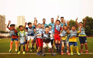 足球17岁可以报名吗，17岁开始踢球晚吗
